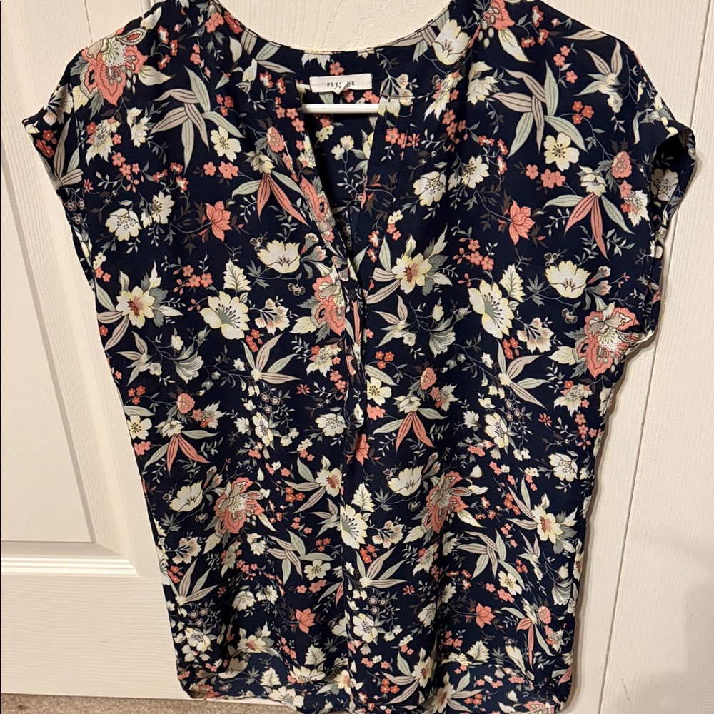 PLEIONE Dark Green Floral Blouse